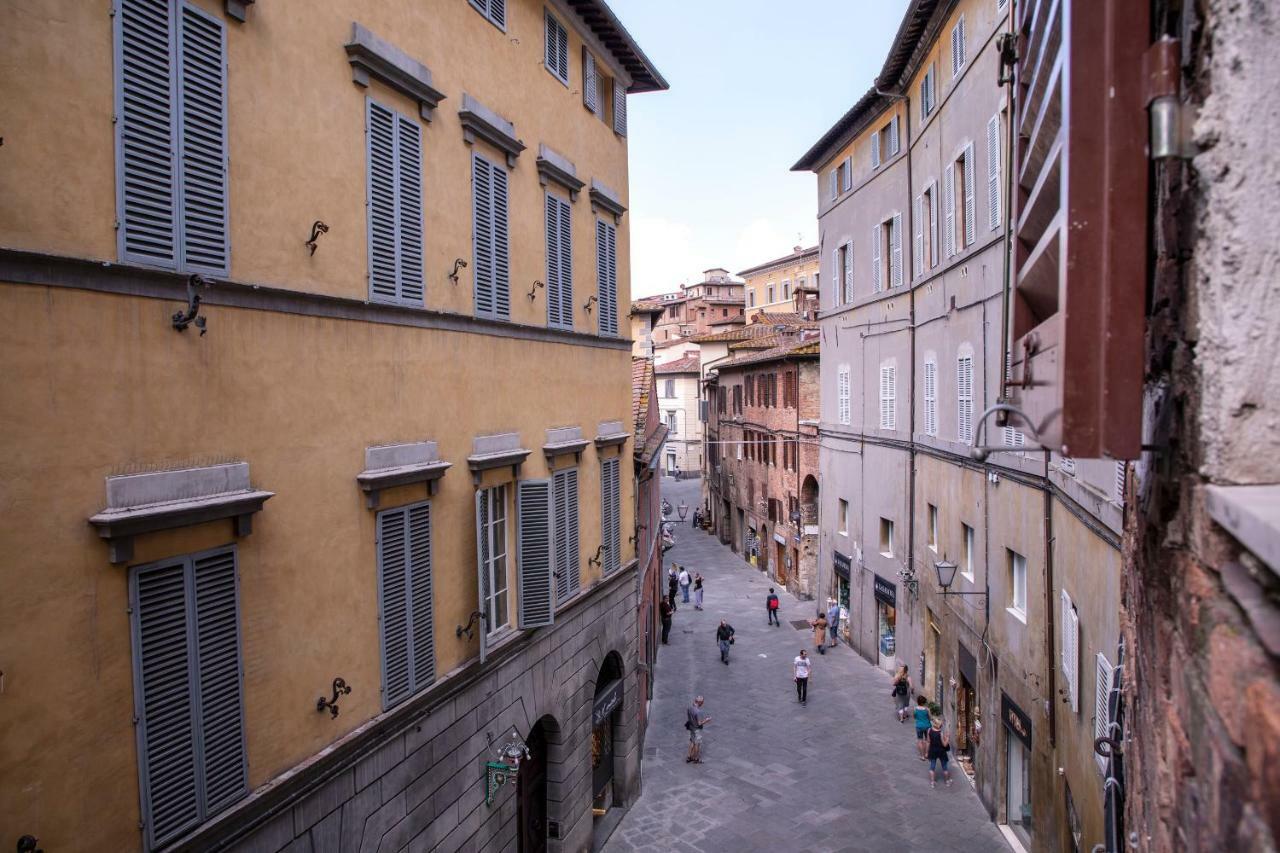 Отель Antica Dimora Del Buongoverno Сиена Экстерьер фото